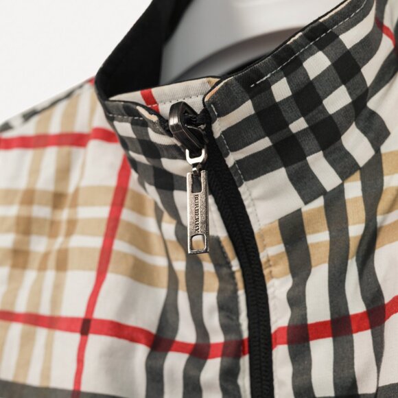 Burberry Reversible Black & White-Check Cotton Vest - Picture 15 of 16